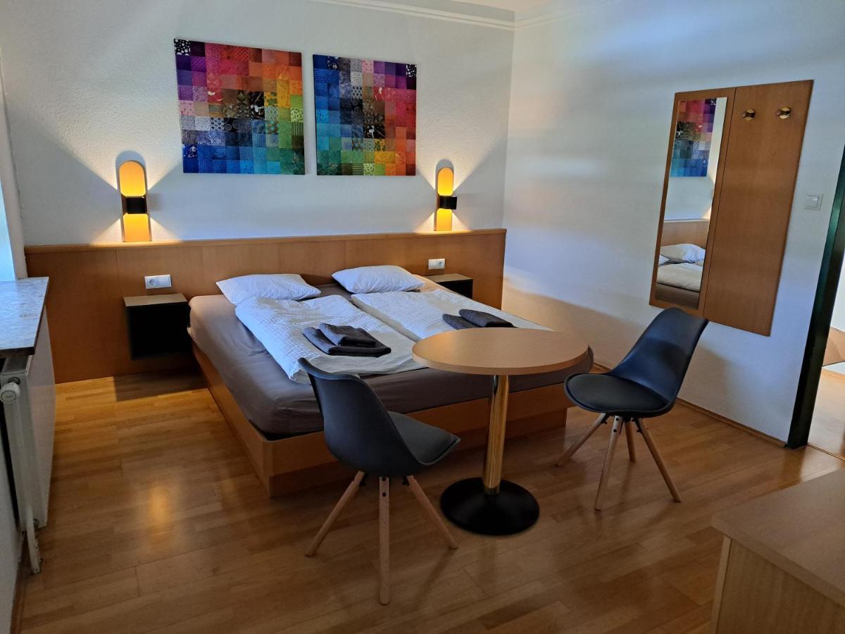 Flataid Gaestehaus Graschi - Steinbergstrasse Грац Экстерьер фото