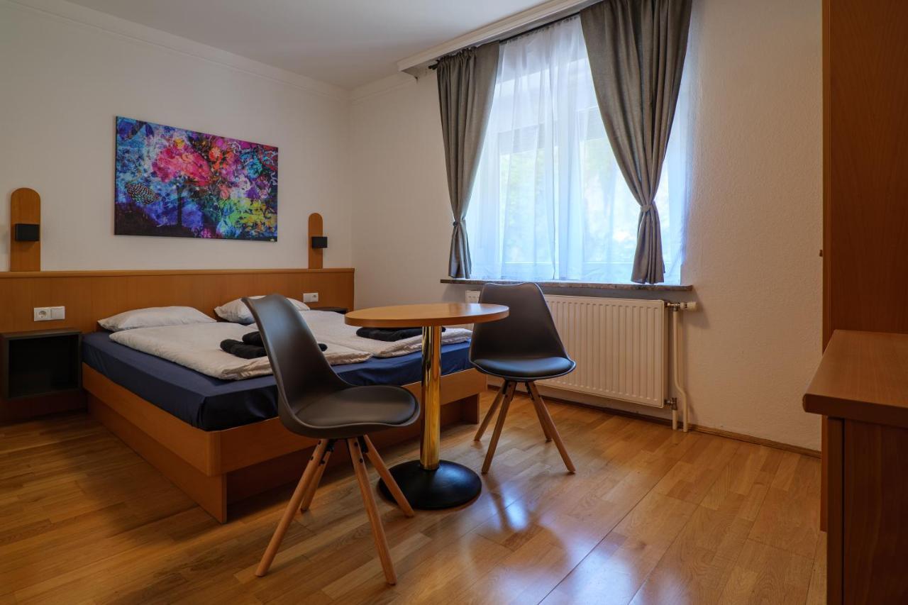 Flataid Gaestehaus Graschi - Steinbergstrasse Грац Экстерьер фото